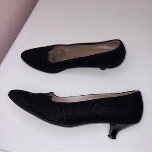 BeautiFeel Black Textured netted Heels